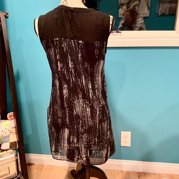 Forever 21 dress - Picture 2 of 4